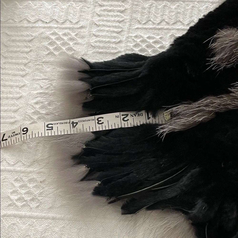 Real genuine knit Fur Trimmed Vest - Picture 15 of 17